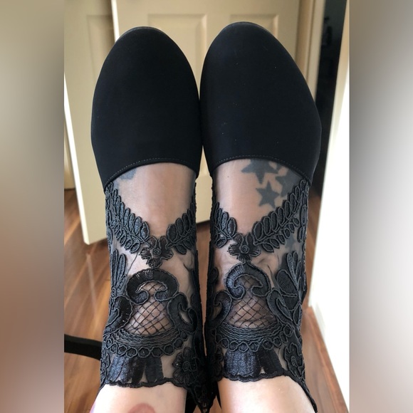 Boots; Lace Midfoot; Block Heel; Fabric Upper; Back Zipper; Black - Picture 3 of 9